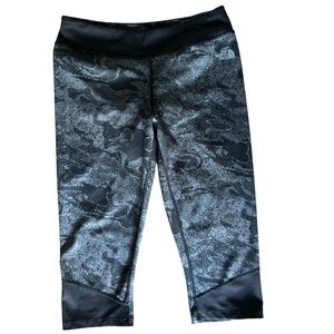 The North Face cropped leggings Flash Dry Sz L